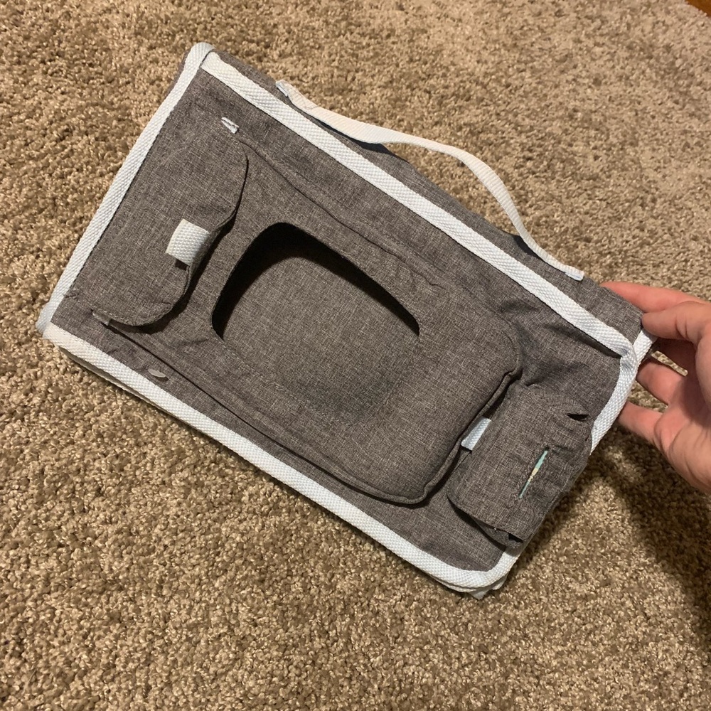 Traveling baby changing pad
